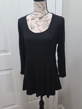 NWOT Michael Kors Black Long-Sleeve Scoop Neck Pleated Women's Tunic